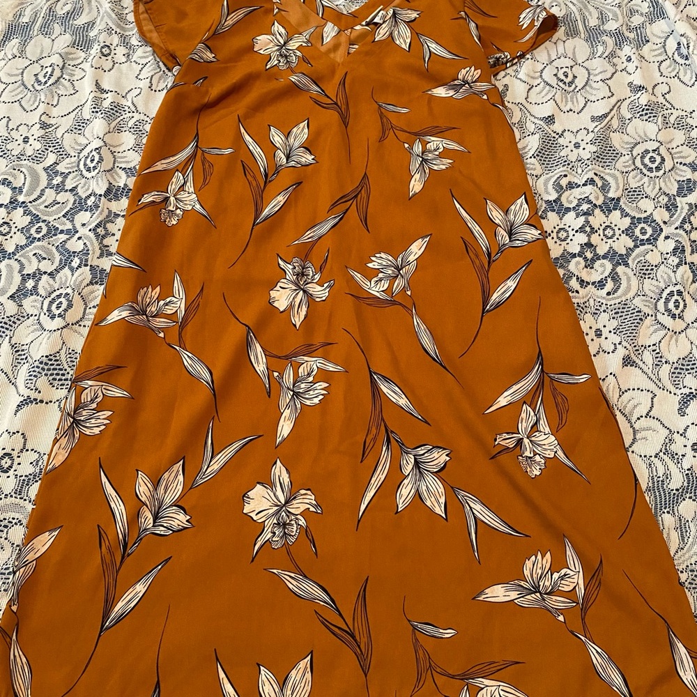 Short sleeve dress
